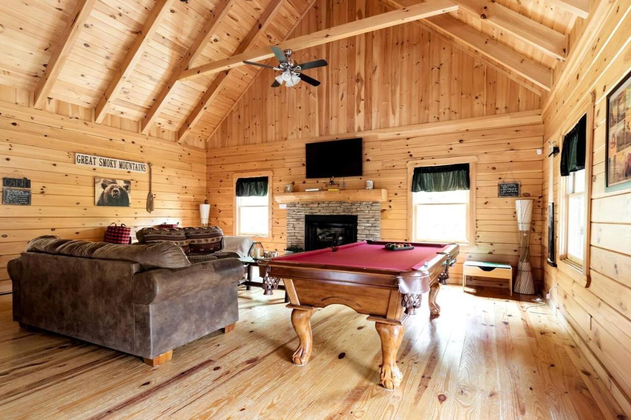 Smoky Mtn Hideaway - Cabin W/ Hot Tub & Pool Table Vila Sevierville Exterior foto